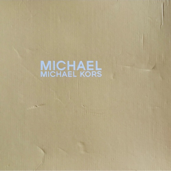 MK black elastic boot with  once in very good condition with its original box - Picture 2 of 4